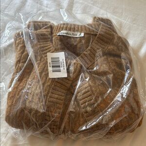Abercrombie & Fitch Tan Knit Cardigan